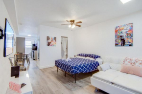 Private Ocean Dr Apt w/2 Queen Beds, Steps 2 Beach
